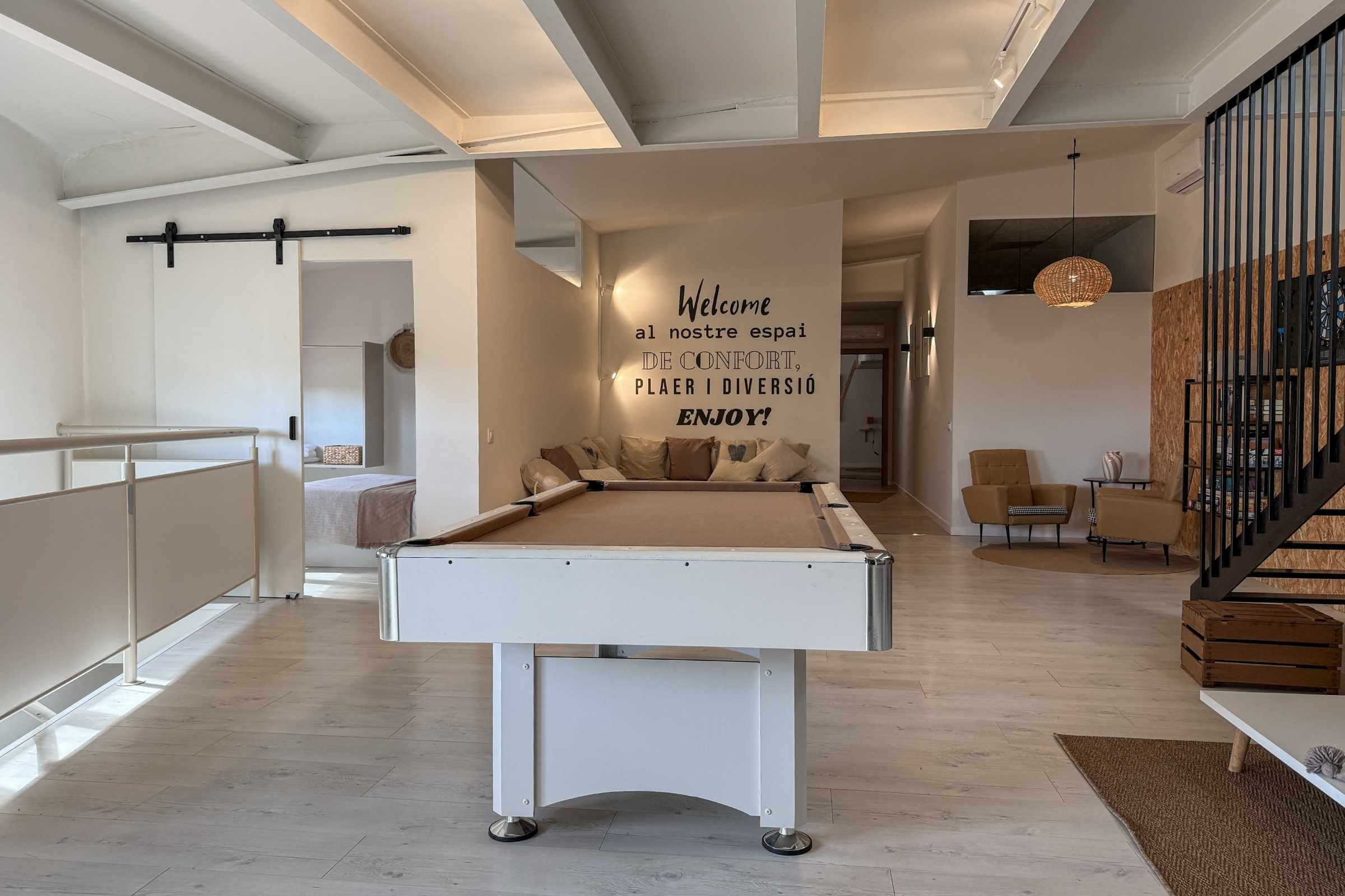 Juego billar en casa grupal para 15 personas en riudoms tarragona